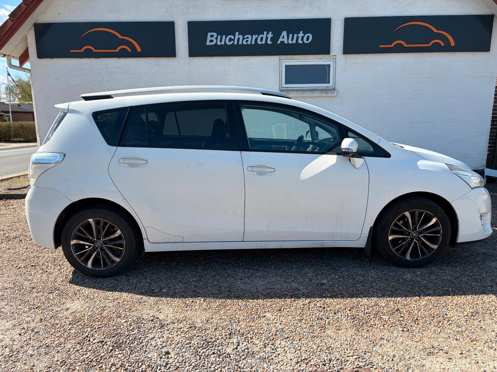 Toyota Verso Executive