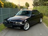 BMW Bmw e38 740i Garagenfund - BMW 740: E38