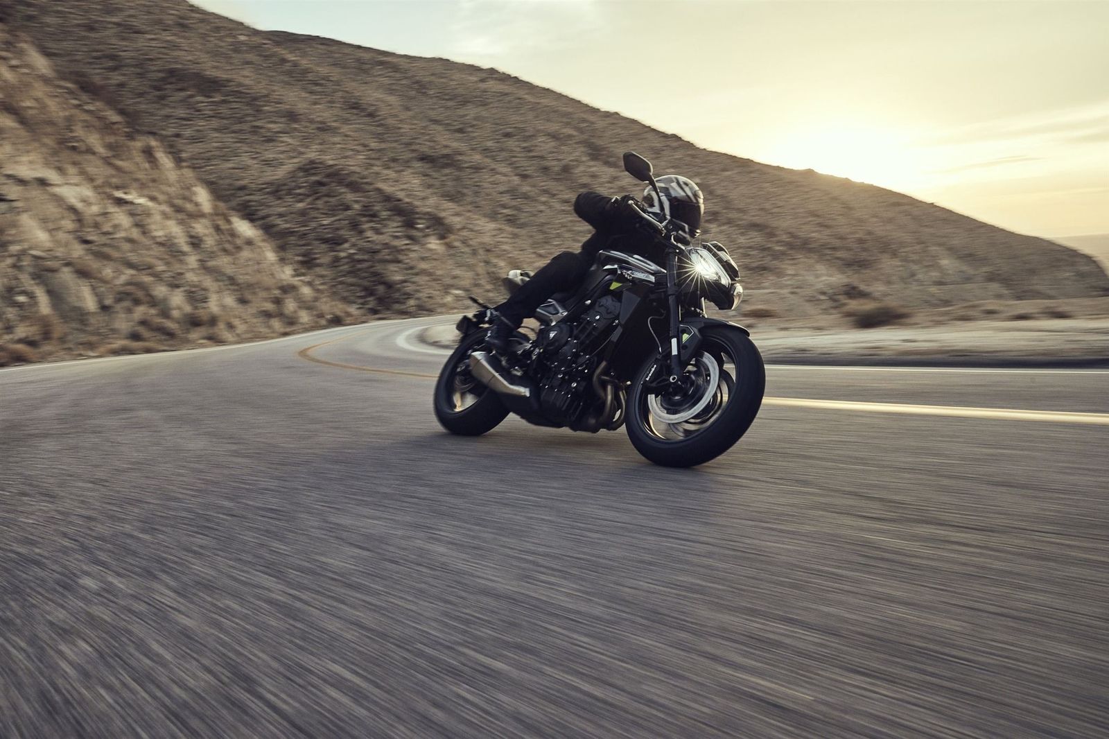 Fahrzeugabbildung Triumph Street Triple 765 R EU5_SOFORT VERFÜGBAR