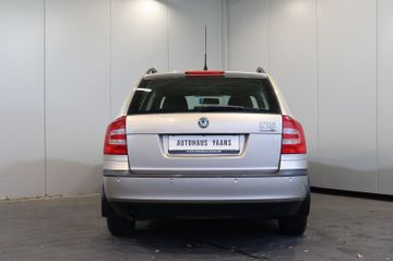 Skoda Octavia 1.6 FSI Ambiente KLIMA+PDC+ALU