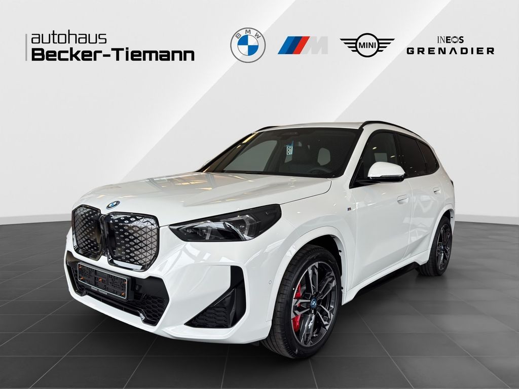 BMW iX1
