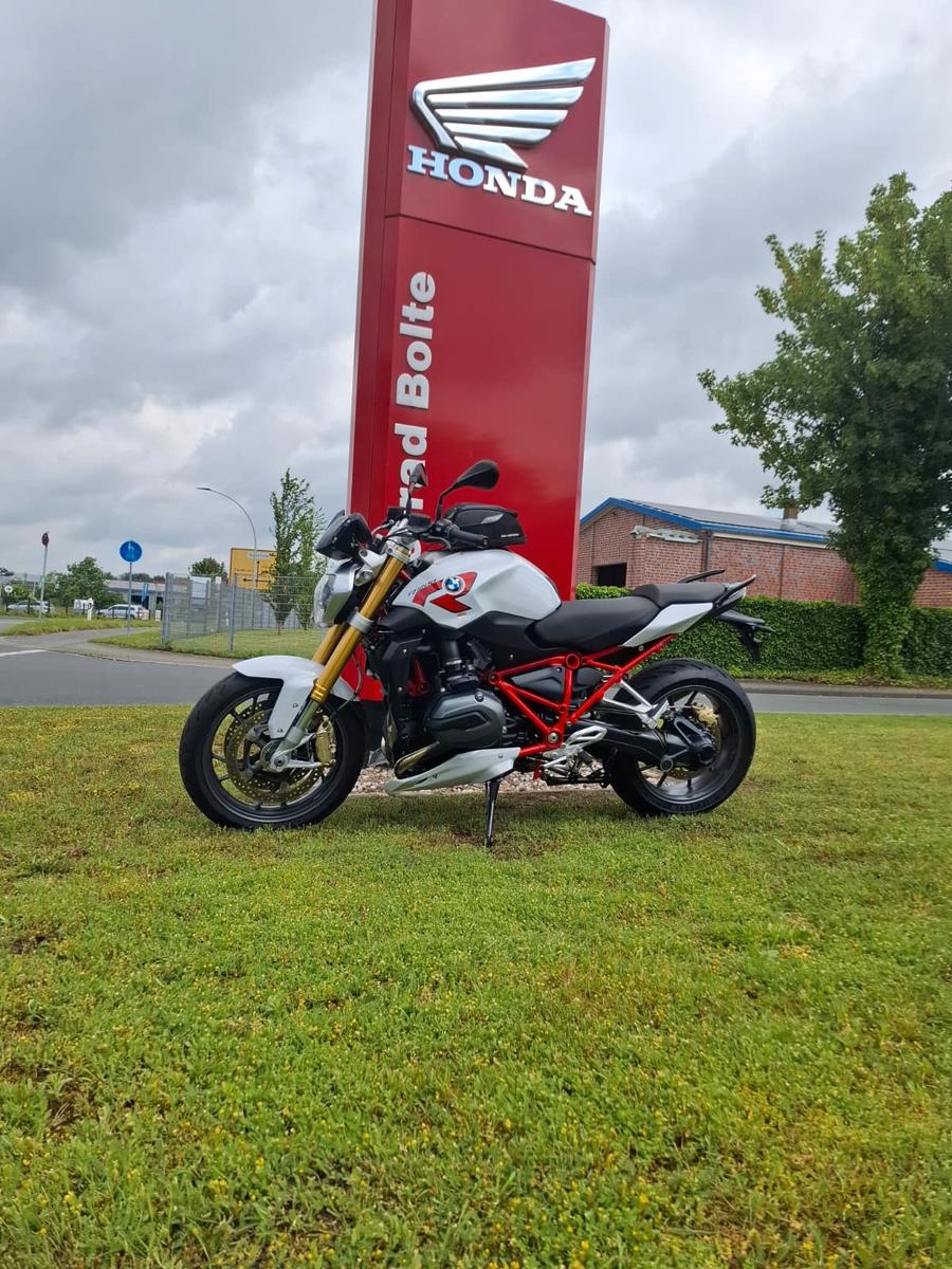 BMW R1200R