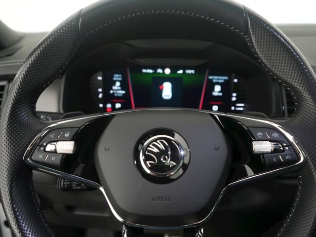Kodiaq SPORTLINE TDI DSG+AHK+LED MATRIX+NAVI+RÜC