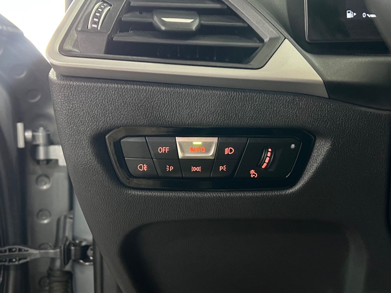 BMW 318 d Touring Curved+Driving Assistant+1 Hand foto 23