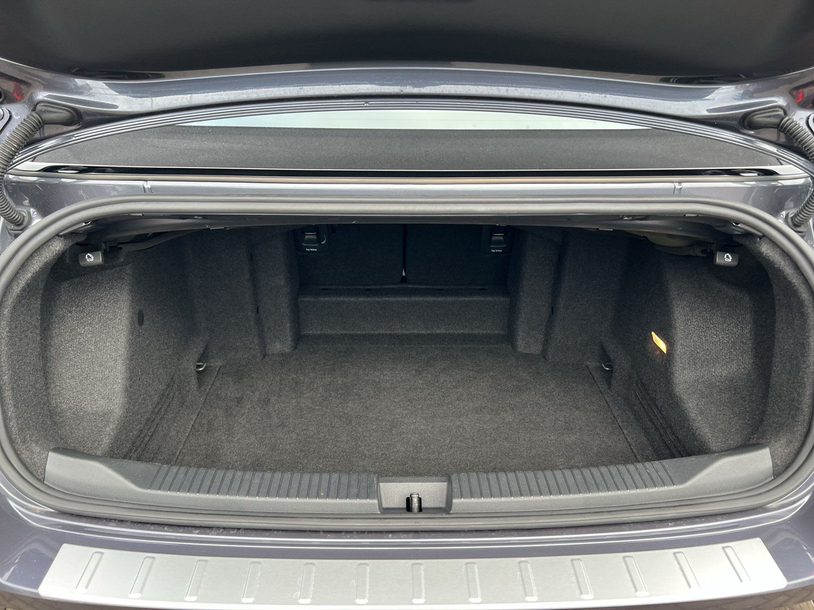 Volkswagen T-Roc - Bild 11