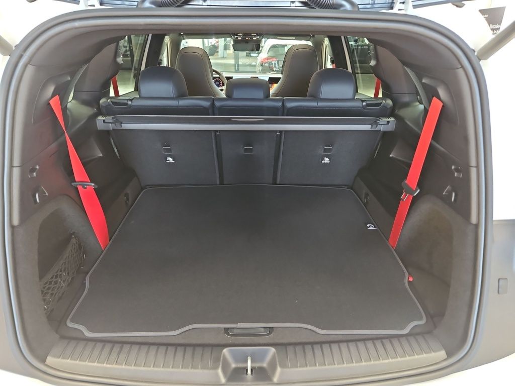 Fahrzeugabbildung Mercedes-Benz GLB 350 4M +AMG+MULTI+AHK+3.SITZREIHE+ASSIST+HUD