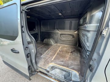Renault Trafic - 12