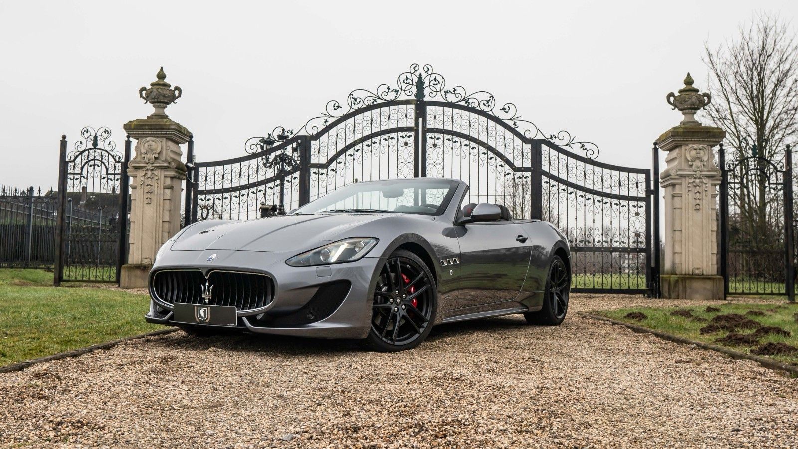 Fahrzeugabbildung Maserati GranCabrio 4.7 V8 Sport/Deutsch/SH lückenlos