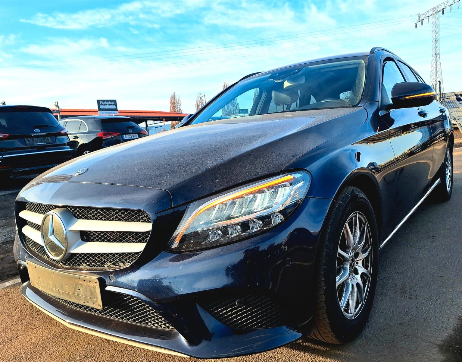 Mercedes-Benz C 180*Navi*LED*Leder*SHZ*PDC+Cam*Tot-Winkl