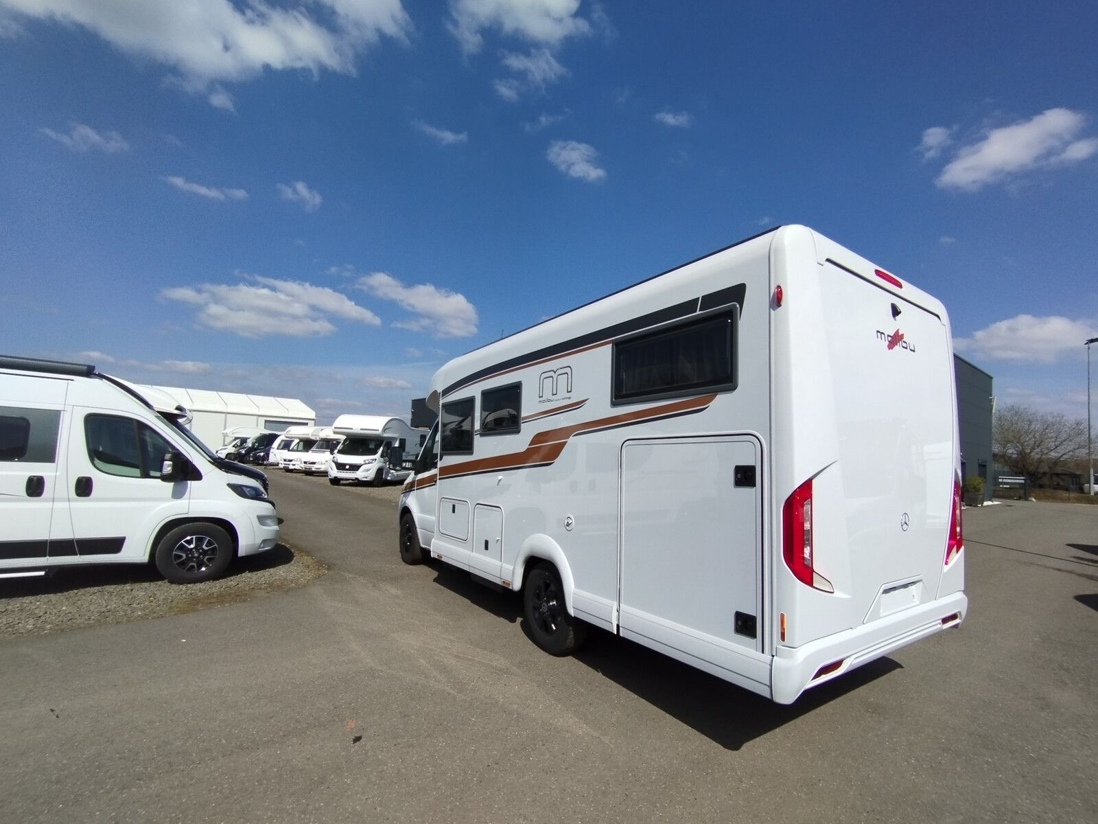 Fahrzeugabbildung Malibu T 450 RB LE comfort Dachklimaanlage geschenkt