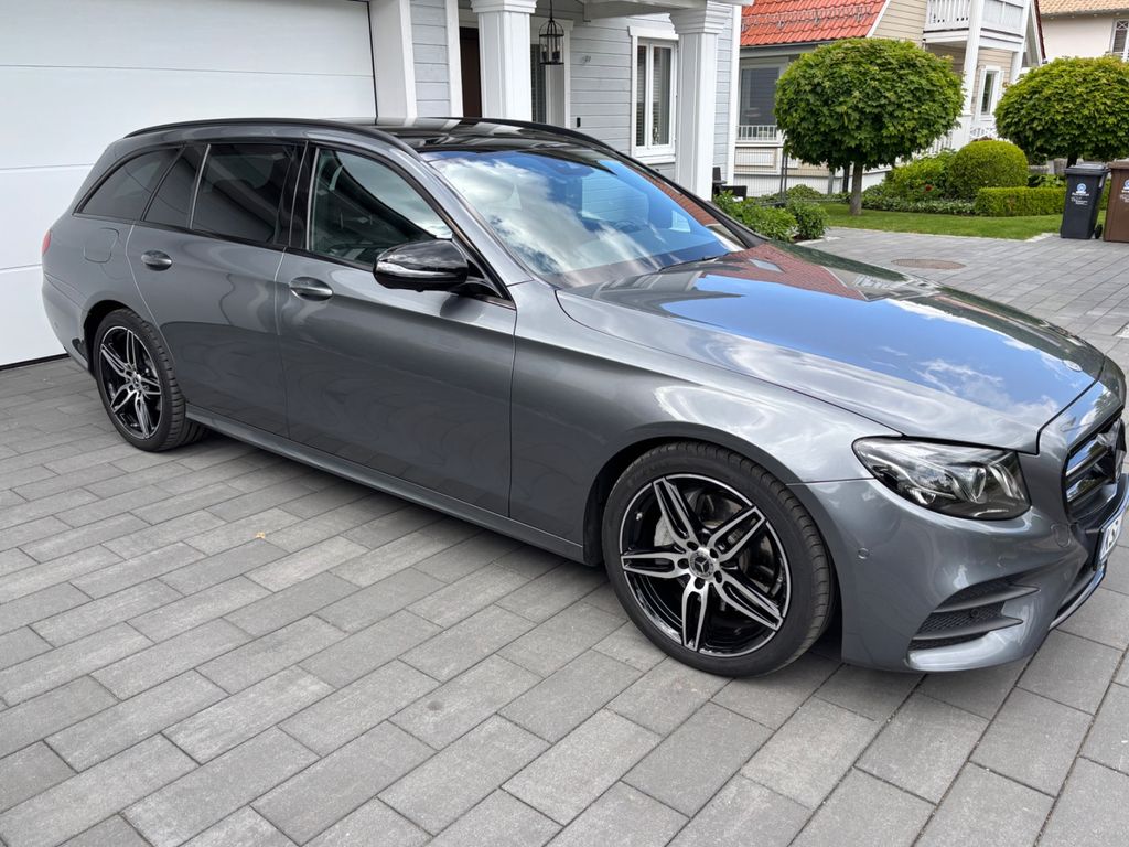 Mercedes-Benz E 300