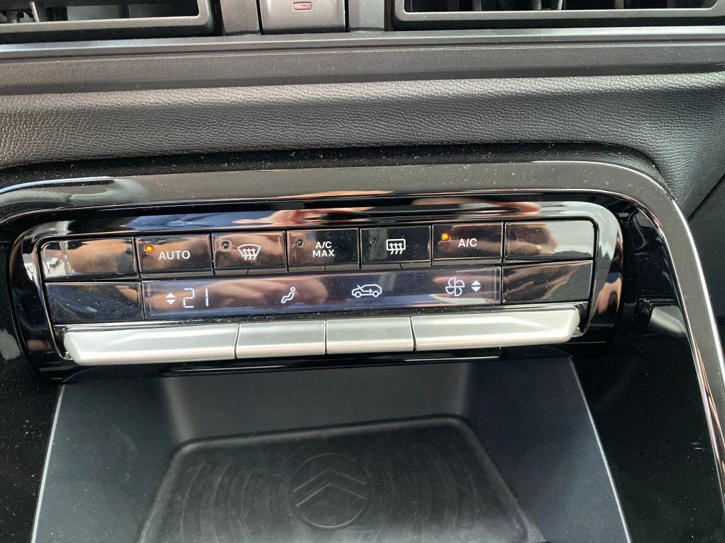 Fahrzeugabbildung Citroën e-C3 MAX *11 kW Lader*Cam*LED*17 Zoll*Navi*