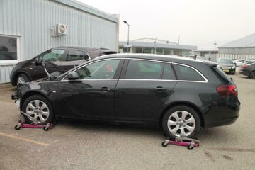 Bild 4 Opel INSIGNIA ST CDTI INNOVATION DIEBSTAHLSCHADEN,