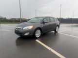 Opel Astra J 1.6 Sports Tourer Edition TÜV 06/2026 - Opel Astra aus 2010: Sports Tourer