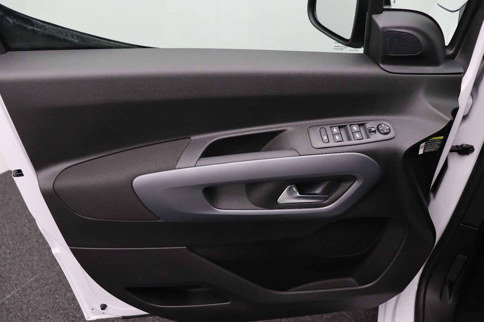 Fahrzeugabbildung Fiat Doblo Kombi L2 1.5 BlueHDi 5-Sitzer