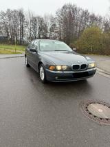 BMW E39 520i HU/AU NEU - BMW 520 aus 2001: 520i