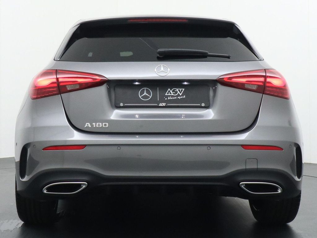 Mercedes-Benz A 180 Star Edition AMG Line | Panorama - Schiebe