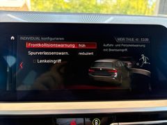 Fahrzeugabbildung BMW 318i T Sport Line LED*Tempomat*Kessy*Navi AHK Sh