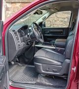 Dodge RAM 1500 4x4 HEMI 5.7 V8 Sports Edition - Dodge RAM aus 2013