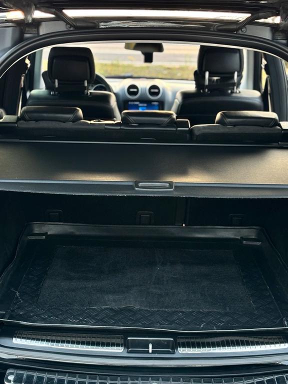 Mercedes-Benz ML 320