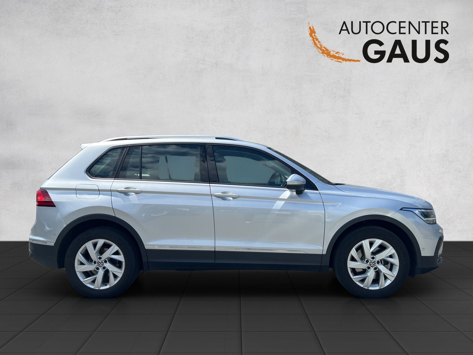 Tiguan Life 2.0 TSI 4M DSG LED*Navi*Pano