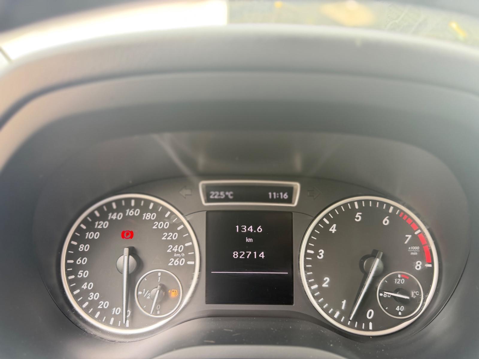 Mercedes-Benz B 180*82TKM*