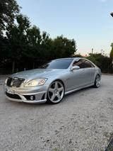 Mercedes-Benz S 63 AMG V221 | SELTEN | AMG-Produktionsauftrag - silberne Mercedes-Benz S 63 AMG
