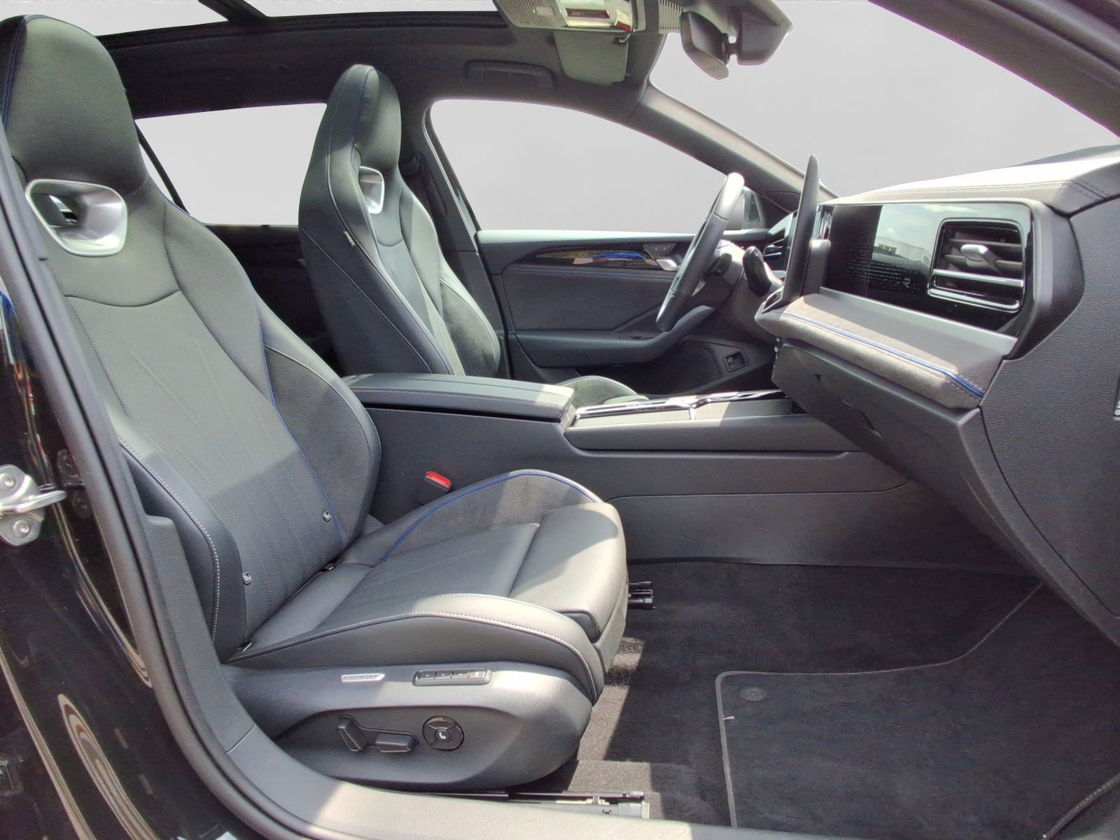 Volkswagen Passat Variant - Bild 4