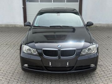 BMW 320 - 2