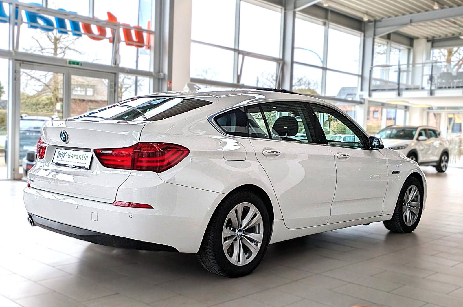 Fahrzeugabbildung BMW 530d GT xDRIVE LEDER PANO NAVI HiFi HUD STANDH.