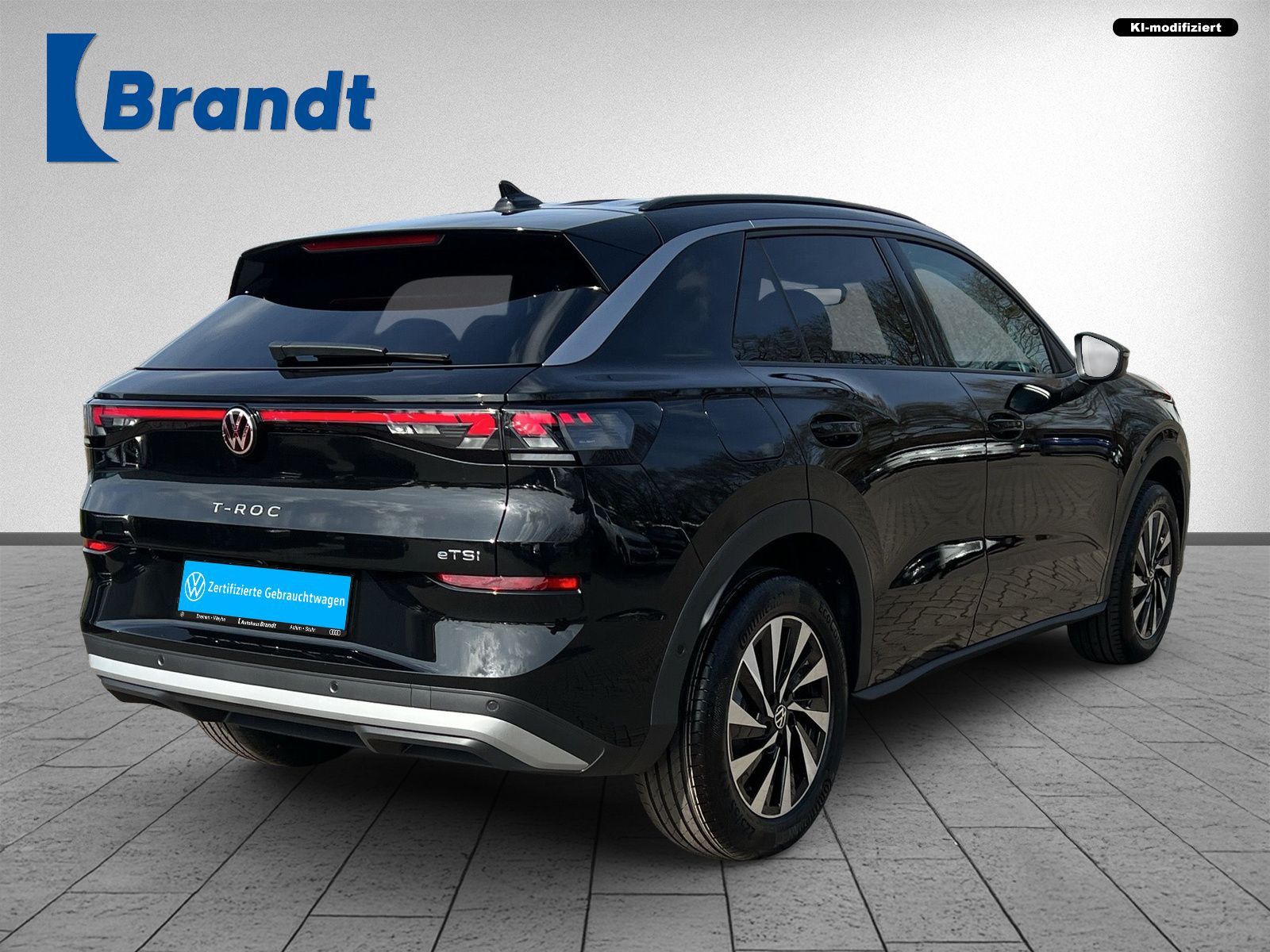 Volkswagen T-Roc 1.5 eTSI Life DSG LED KAMERA APP-CON. ACC foto 3