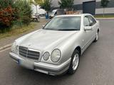 Mercedes-Benz Mercedes E 200 Elegance - gebrauchte Mercedes-Benz E 200 aus dem Jahr 1998