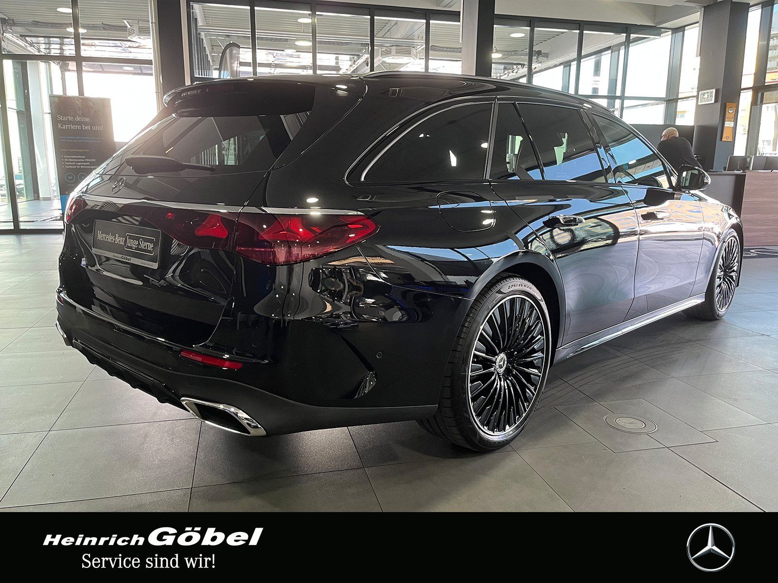 Fahrzeugabbildung Mercedes-Benz E 220 d T AMG+SUPERSCREEN+NIGHT+ KAMERA+CARPLAY