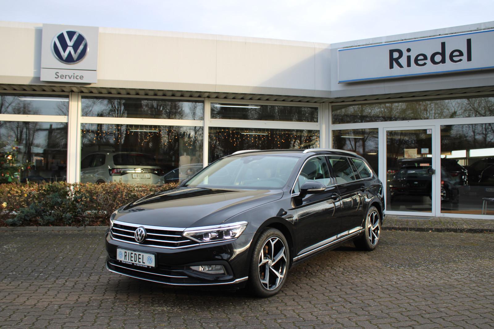 Volkswagen Passat Var. Elegance 2.0 TDI, LED, AHK Navi