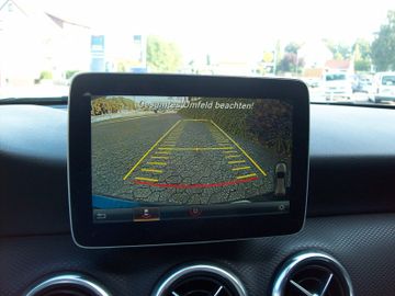 Bild 16 Mercedes-Benz A 180 Style Alu Klima PDC+Kam+Parkassi SHZ Navi