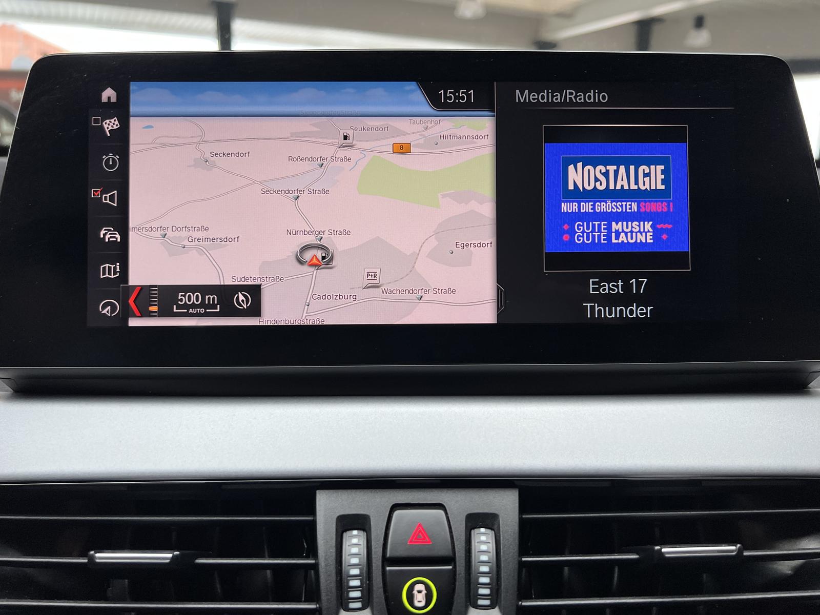 BMW X1 sDrive 18i Navi RFK LED SHZ VOLLFOLIERUNG, миниатюра 3