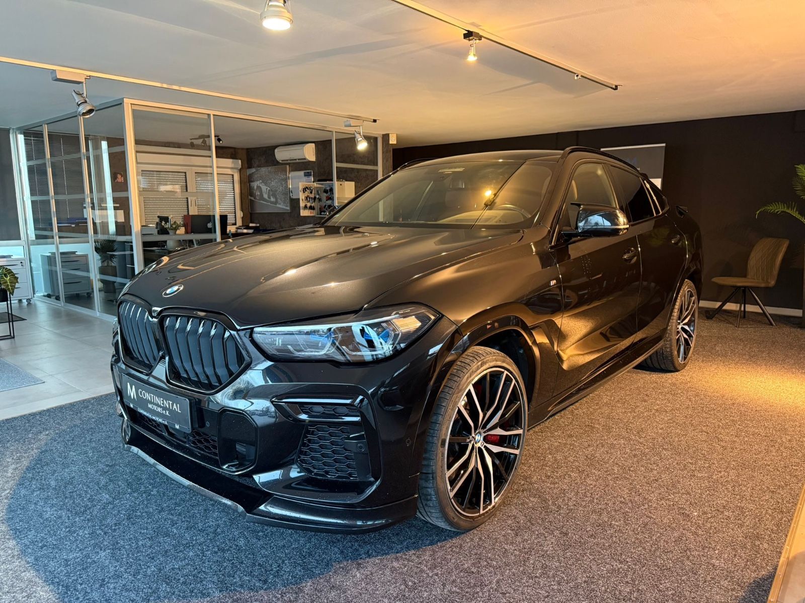 BMW X6 X6 M50 i*Hamann Optik* Bowers & Wilkins*Laeser*, Ansicht 3