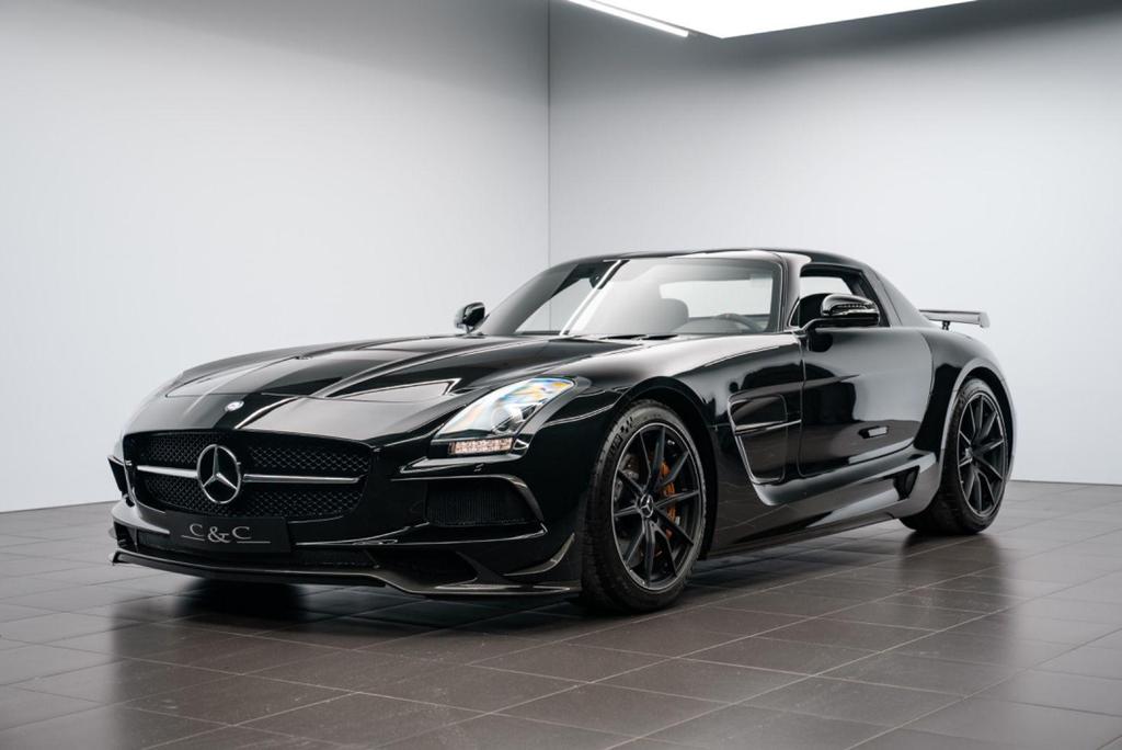 Mercedes-Benz SLS AMG