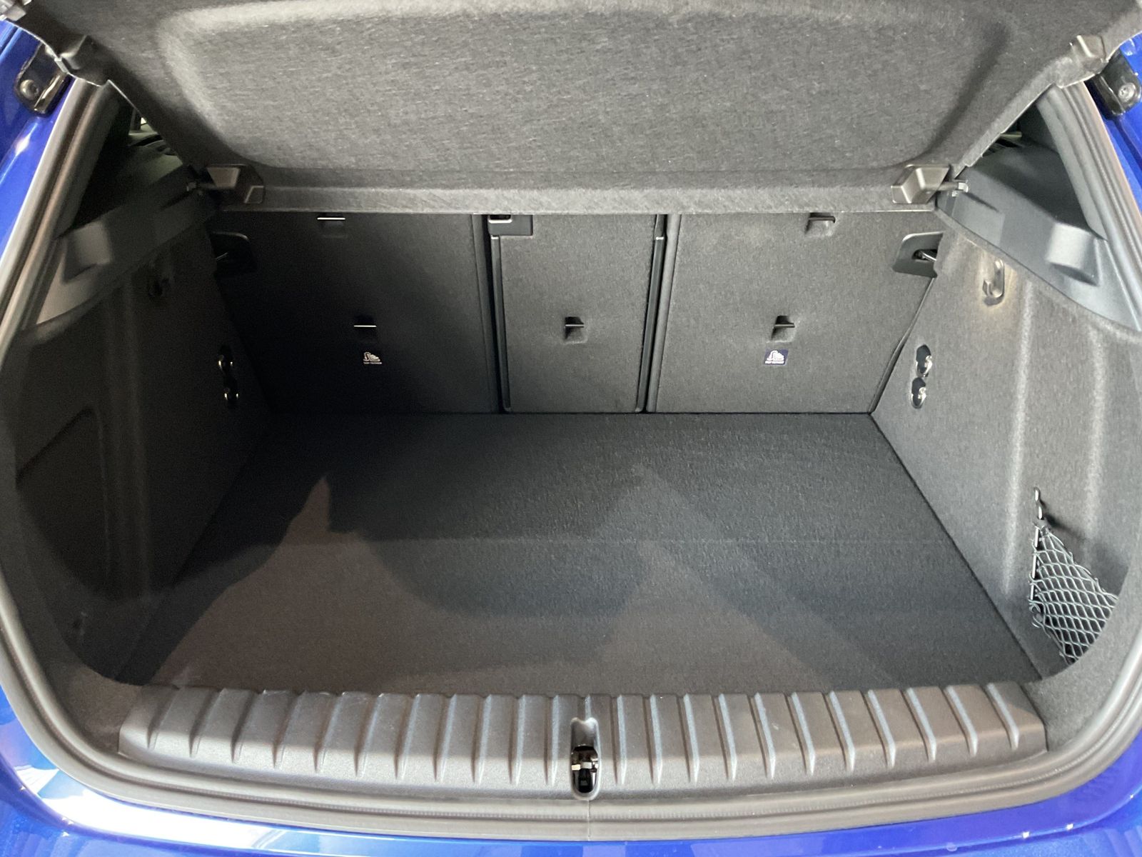Fahrzeugabbildung BMW M135 xDrive Head-Up M Sportsitze AHK