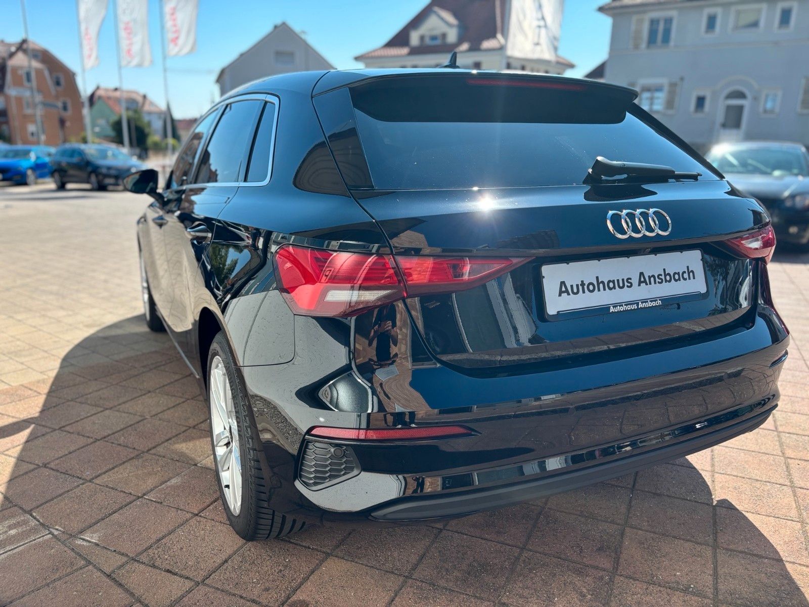 Fahrzeugabbildung Audi A3 Sportback 30 TFSI basis