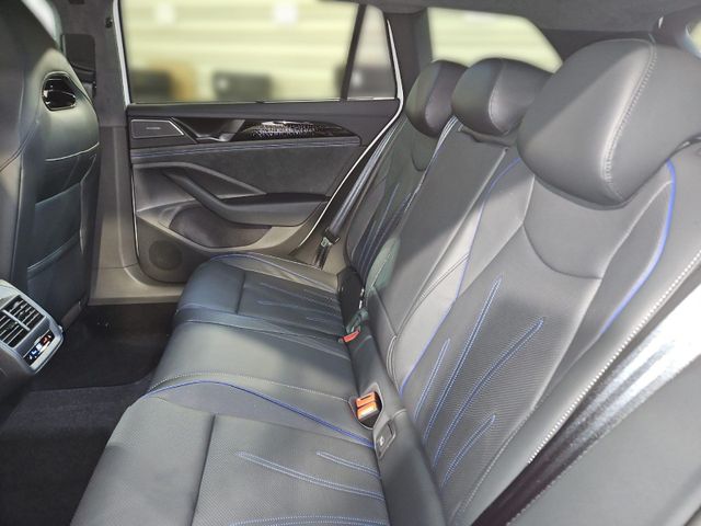 Passat R-Line 2,0 TDI 4M DSG SIGNATURE+LEDER+AHK