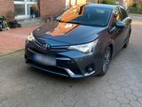 Toyota Avensis t27 - Toyota Avensis T27 mit Benzin-Antrieb