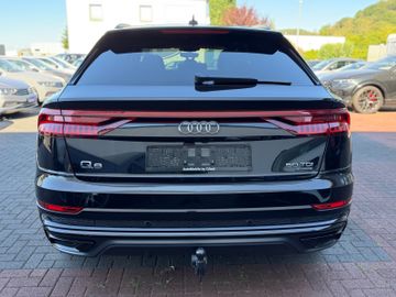 Audi Q8 - 4