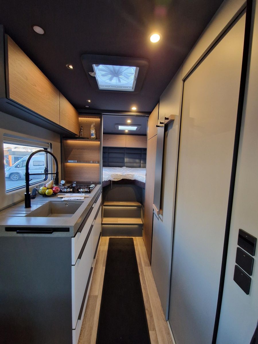 Fahrzeugabbildung Niesmann + Bischoff Arto 78 Verfügbar ab November 2025