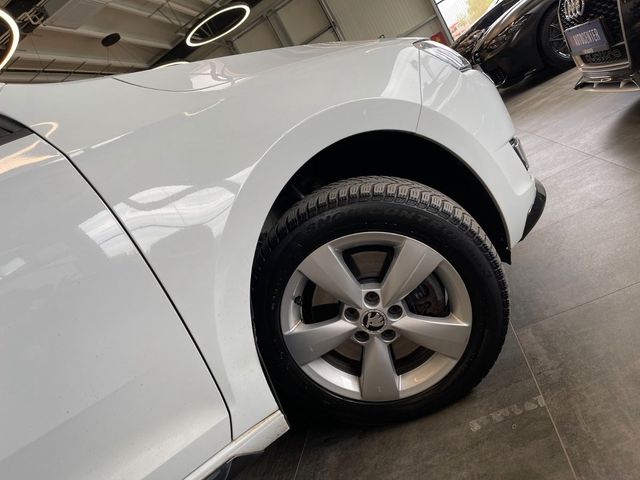 Skoda Rapid Spaceback Monte Carlo 1.6 TDI*XENON*NAVI*