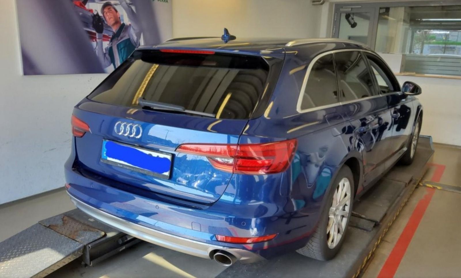 Fahrzeugabbildung Audi A4 Avant 2.0 TFSi Sport ultra S-Line HEAD-UP B&O