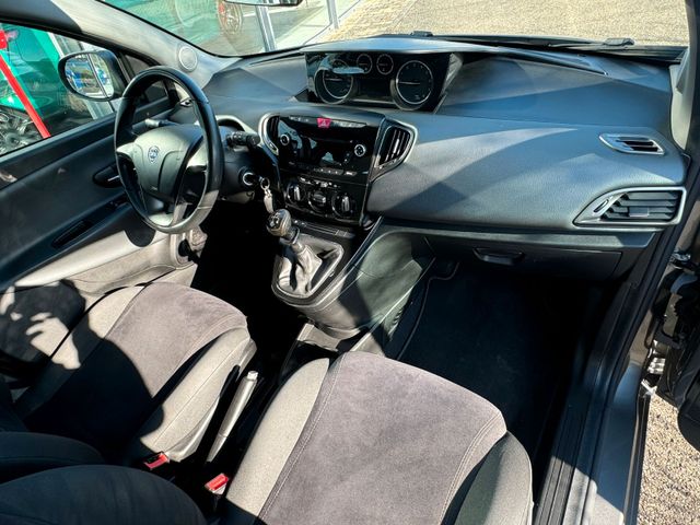 LANCIA Ypsilon Gold
