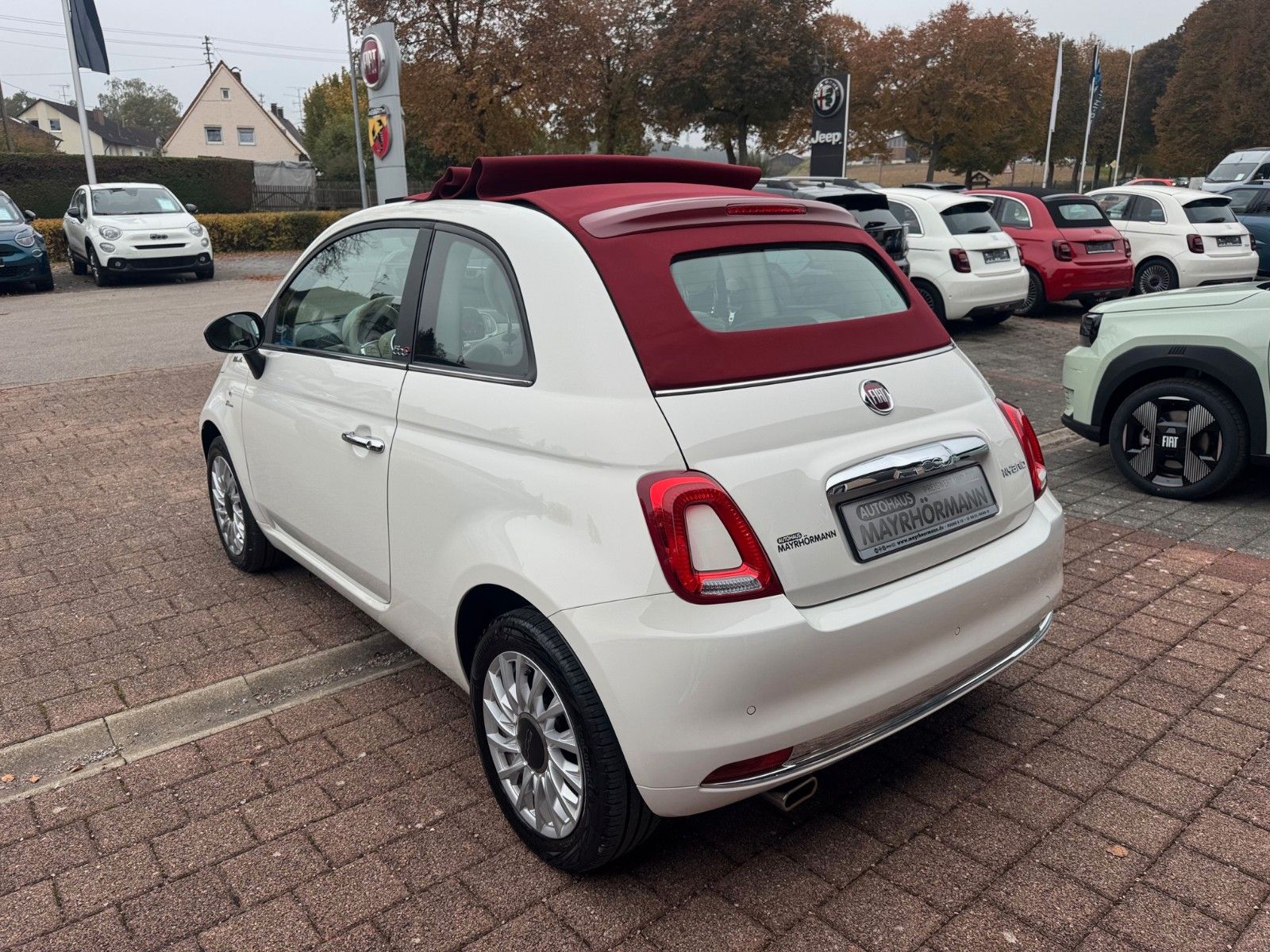 Fahrzeugabbildung Fiat 500C DOLCEVITA 51kW (70PS) KLIMAAUT. CARPLAY