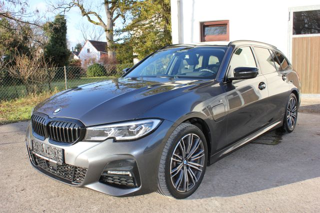 BMW 330e xDrive Touring M Sport AHK Laser RFK HUD