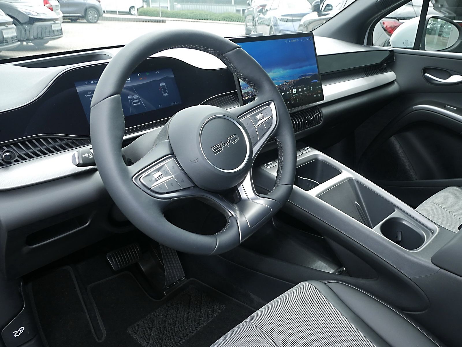BYD DOLPHIN